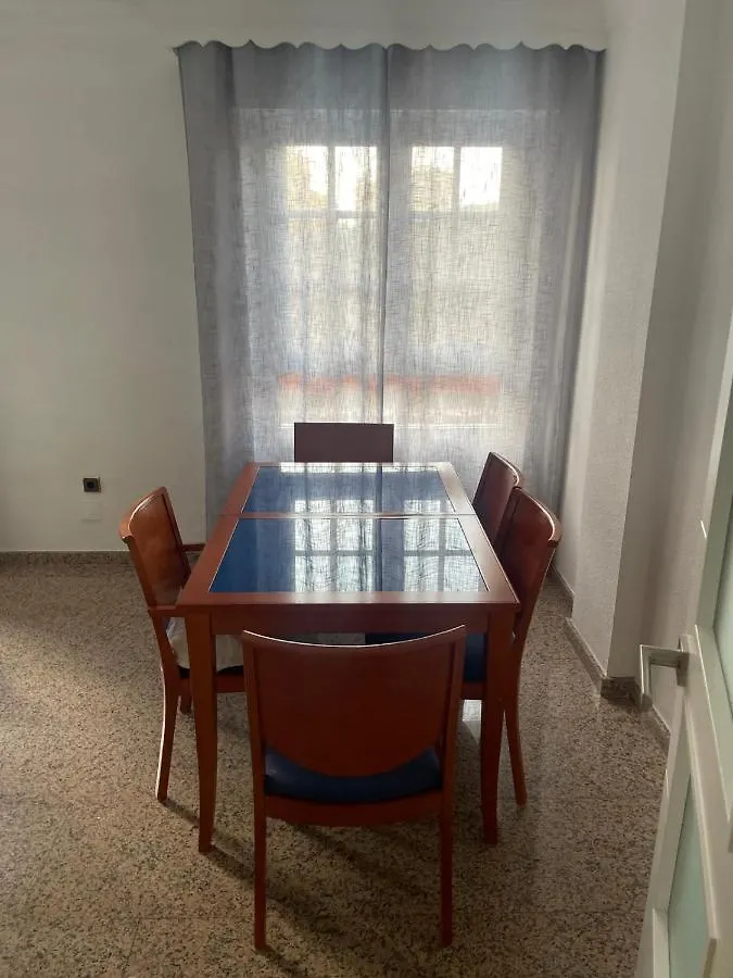 Encantadora Habitacion Privada Cerca Del Mar Apartment Malaga Homestay