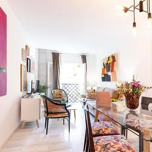 https://apartamento-vicky-victoria-private-parking.hotelsinnerja.org