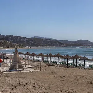 Apartamento Estudio Malagueta, Muelle Uno Views, Málaga
