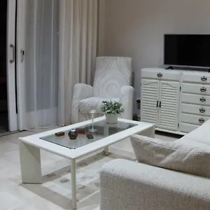 https://acogedor-apartamento-en-candelaria.in-canary-islands.com